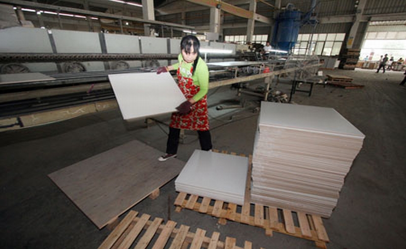 Investasikan Rp750 Miliar, Arwana Dongkrak Produksi Keramik Jadi 75,37 Juta M2