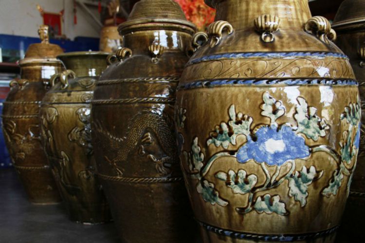 Kisah Keramik Singkawang, Tungku dan Motif dari Jaman Dinasti Ming