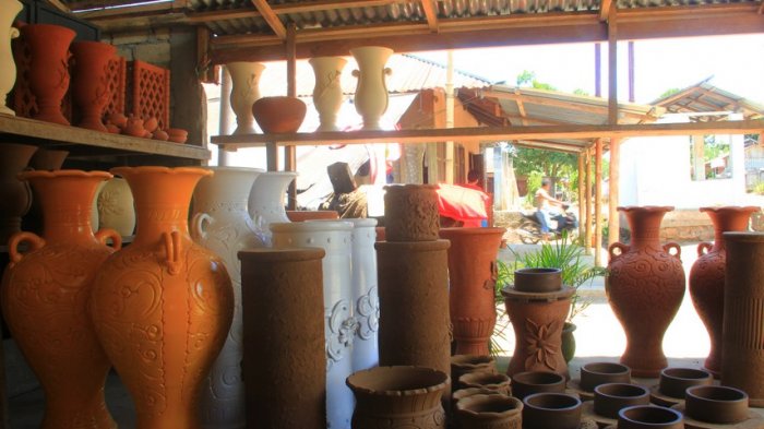 Purwakarta hingga Minahasa, Inilah 4 Sentra Kerajinan Keramik untuk Belanja Oleh-oleh