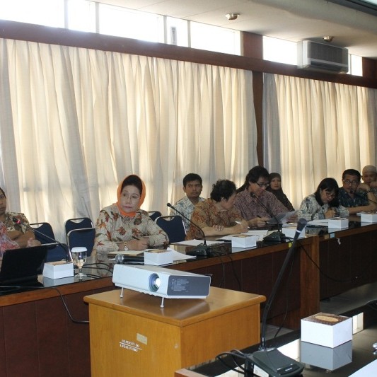 1. Pelatihan Komite Nasional Akreditasi Pranata Penelitian dan Pengembangan di Balai Besar Keramik