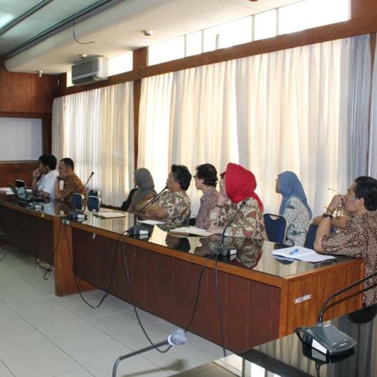 3. Pelatihan Internal Komoditi Ubin BBK Bandung