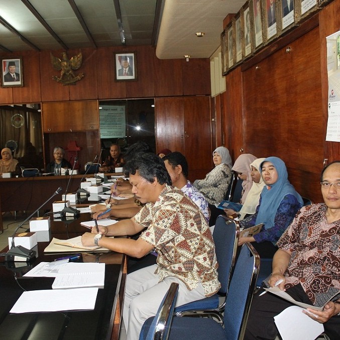 5. Pelatihan Komite Nasional Akreditasi Pranata Penelitian dan Pengembangan di Balai Besar Keramik